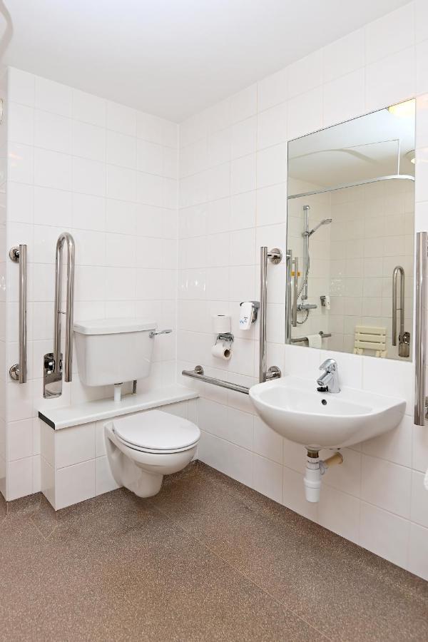 Meadow Farm Redditch By Marstons Inns מראה חיצוני תמונה