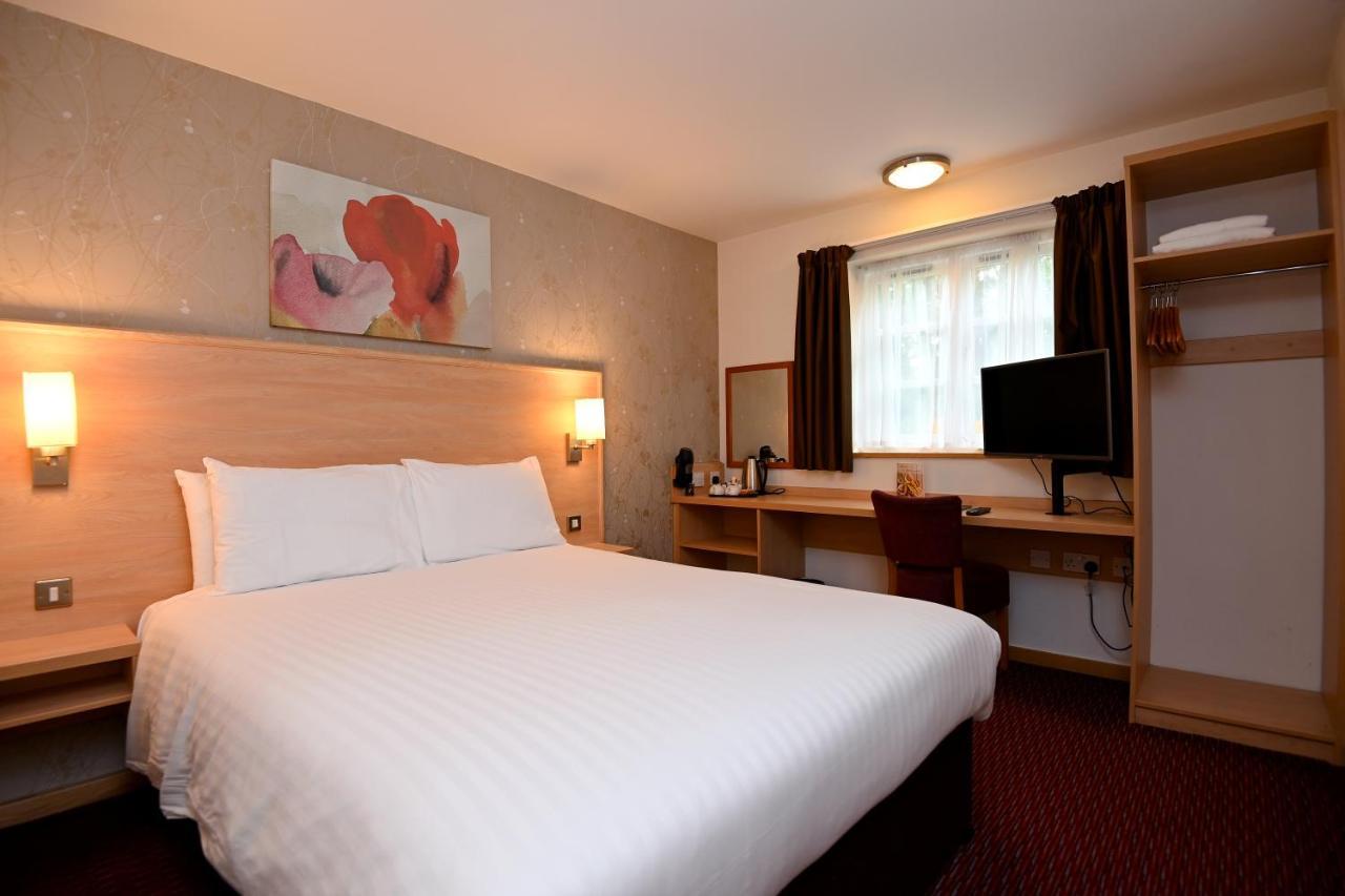 Meadow Farm Redditch By Marstons Inns מראה חיצוני תמונה