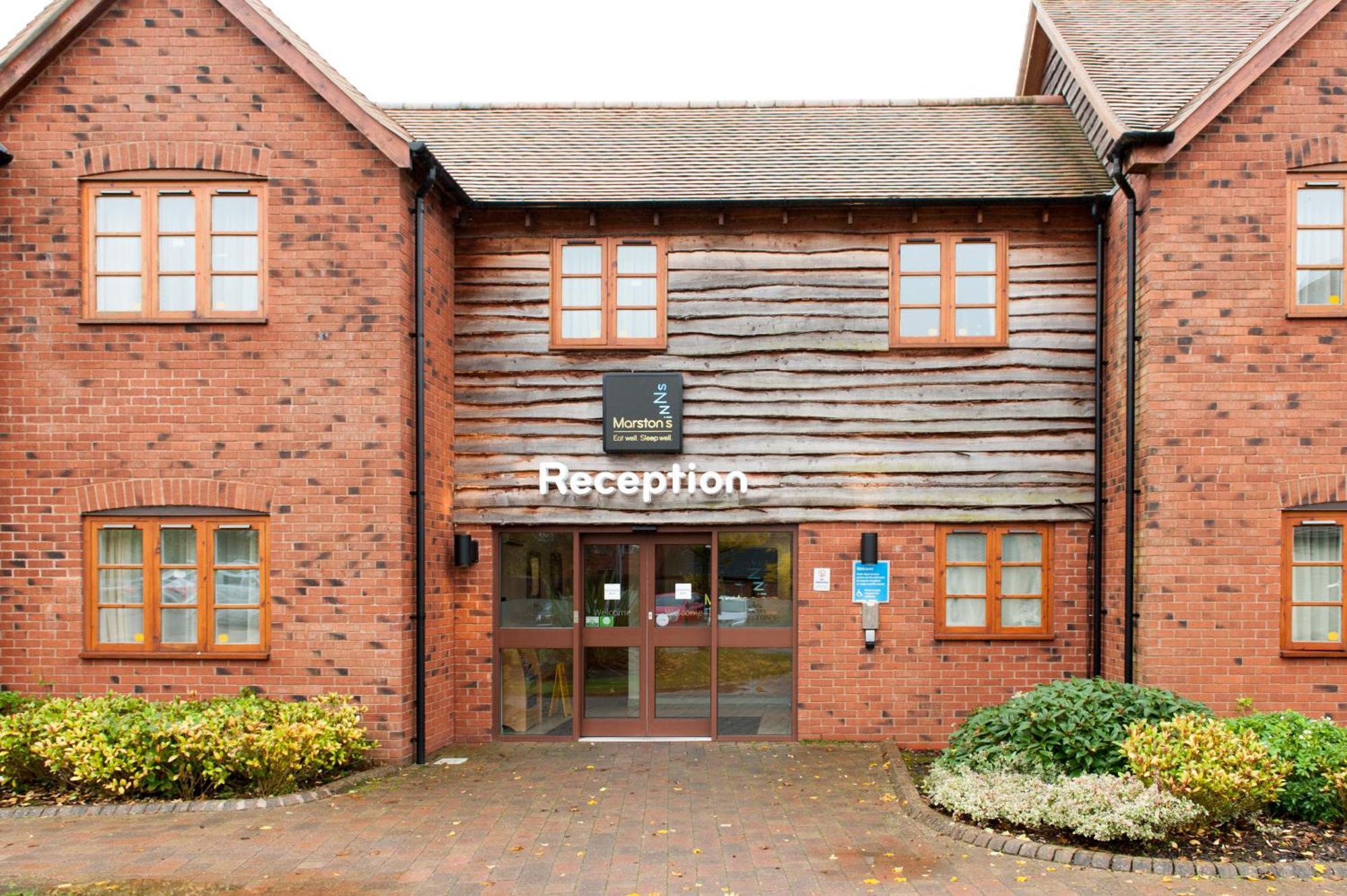 Meadow Farm Redditch By Marstons Inns מראה חיצוני תמונה